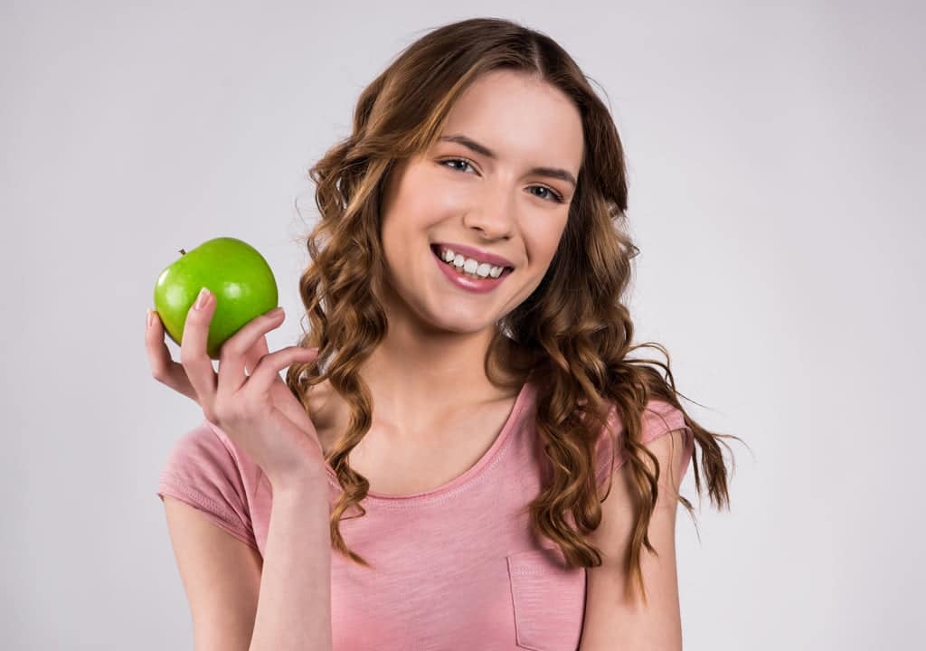 Role-Of-Nutrition-In-Preventing-Tooth-Cancer-Apple-Dental-Tree