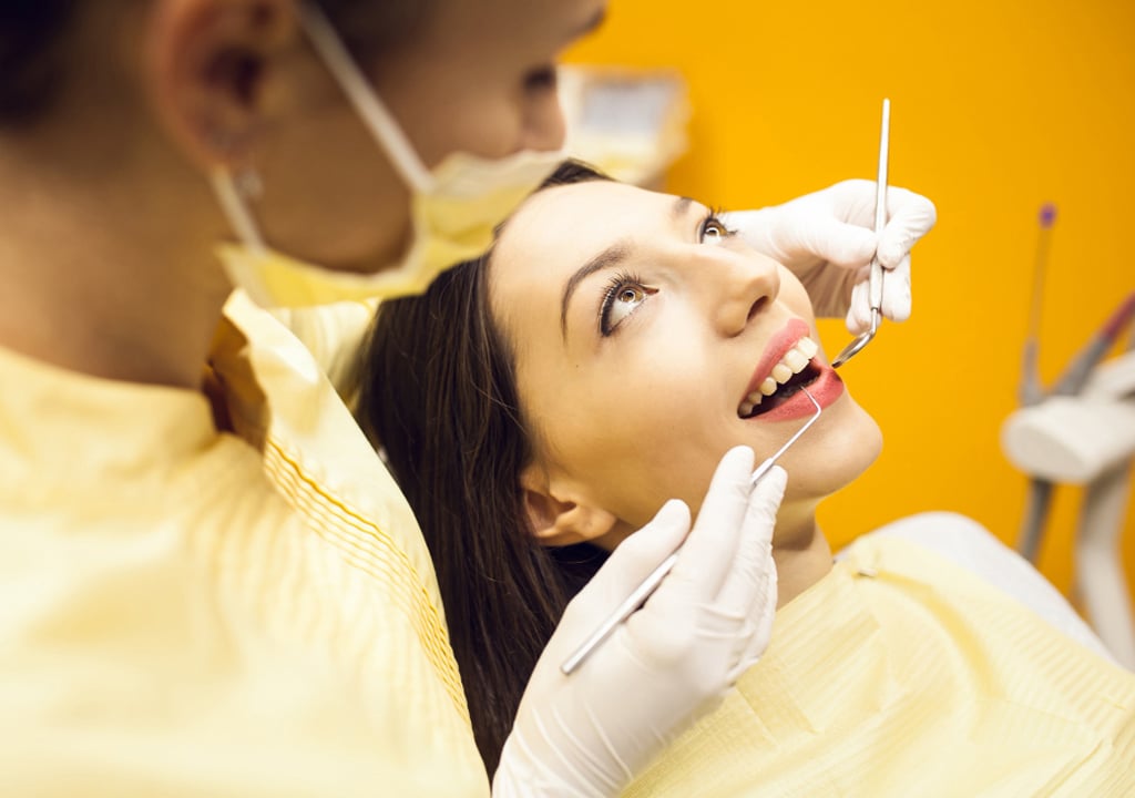 Top-10-Emergency-Dental-Procedures-in-London-Ontario-Apple-Dental-Tree